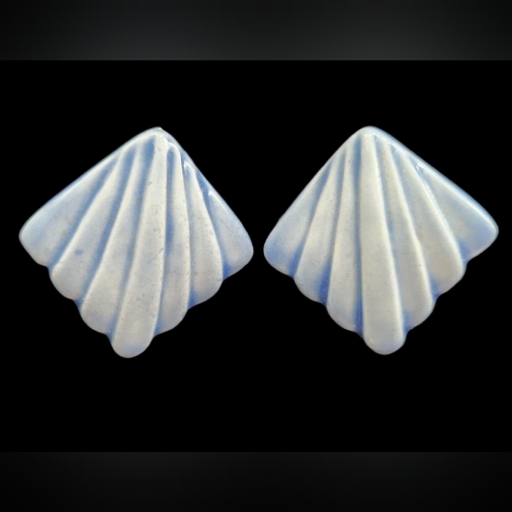 Shell-shaped Earrings